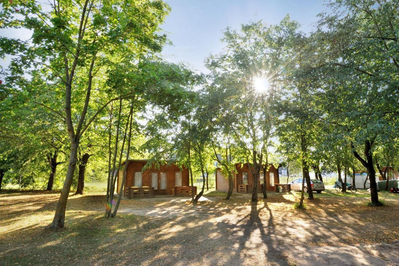 Kaunas Camp Inn Exteriör bild